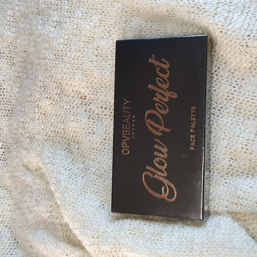 OPV Beauty SHADE 3 (GLOW PERFECT) Face Palette, 13.5g/0.48oz